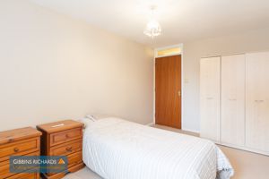 Bedroom- click for photo gallery